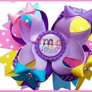 4.5 INCH FRIENDS HAIRBOW